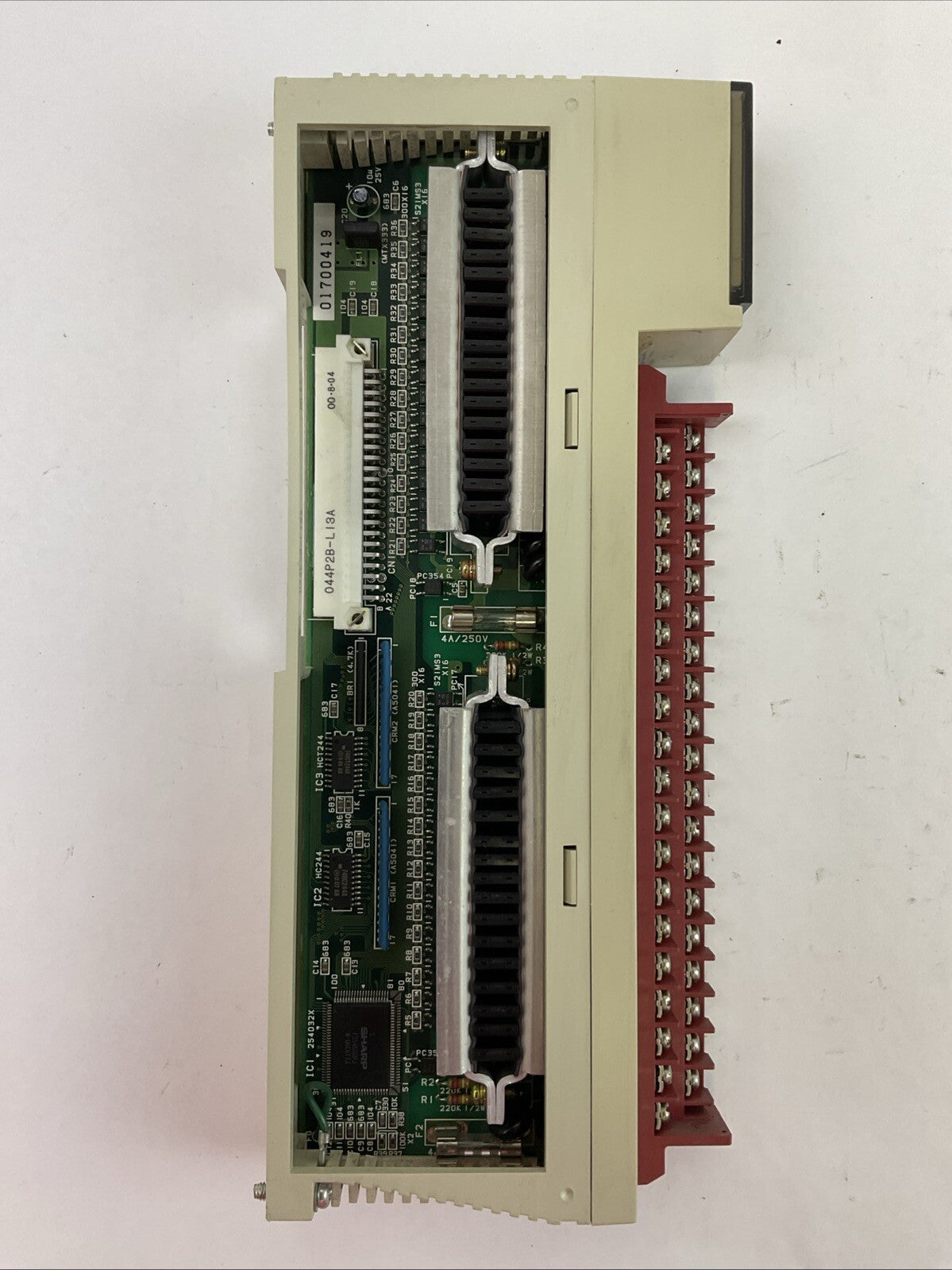 SHARP JW-33S AC OUTPUT MODULE 100-120/200-240VAC 1A/PNT. 4A/COM.5