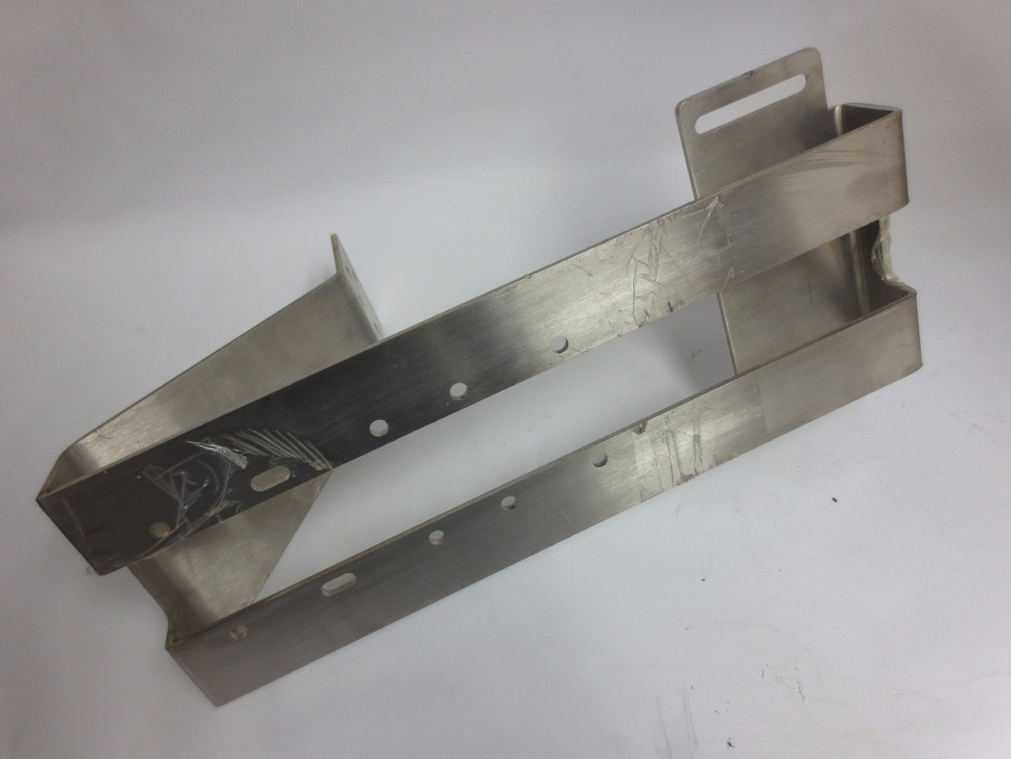 DRESSER 011502-722-002 MOUNTING BRACKET / MODEL 84/85 ACTUATOR SIZE 154/414 19"6