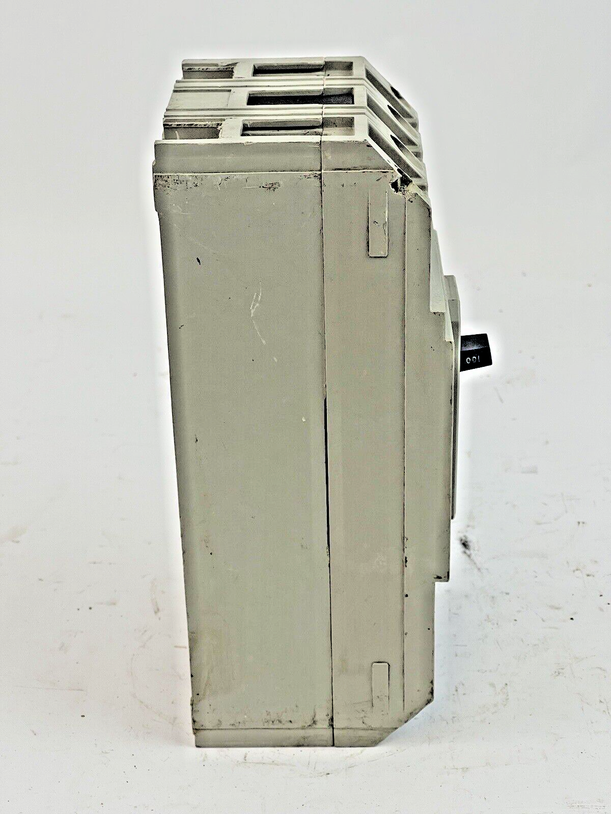 ITE / SIEMENS - H4157 - CIRCUIT BREAKER - 100 AMP, 250 DC, 600 VAC, 2 POLE6
