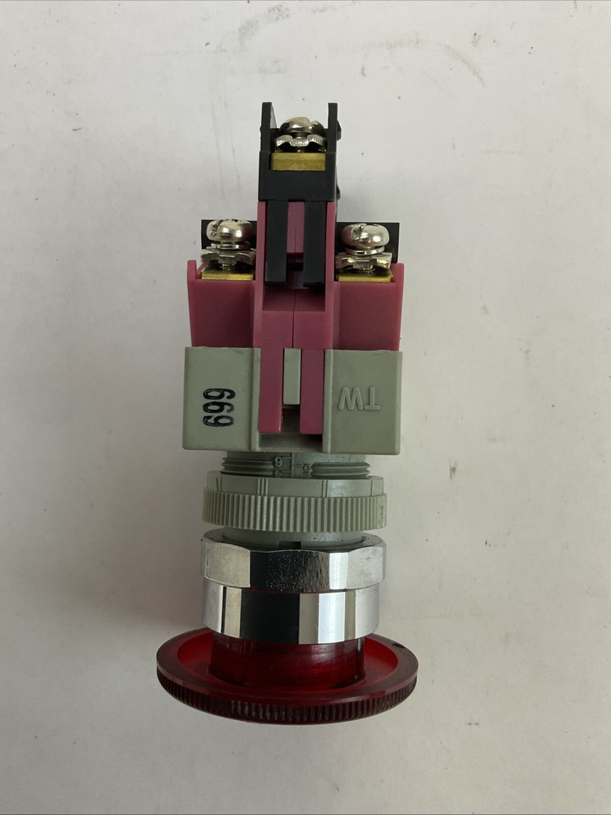 IDEC AVLW49902D-R-24V RED ILLUMINATED TWIST PUSH BUTTON EMERGENCY STOP4