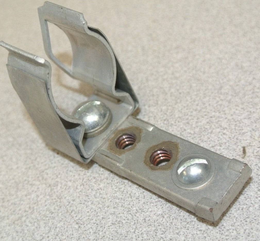 CUTLER-HAMMER 10982H11-3 FUSE CLIP KIT / 60A / 600V / 2-POLE / NEW SURPLUS5