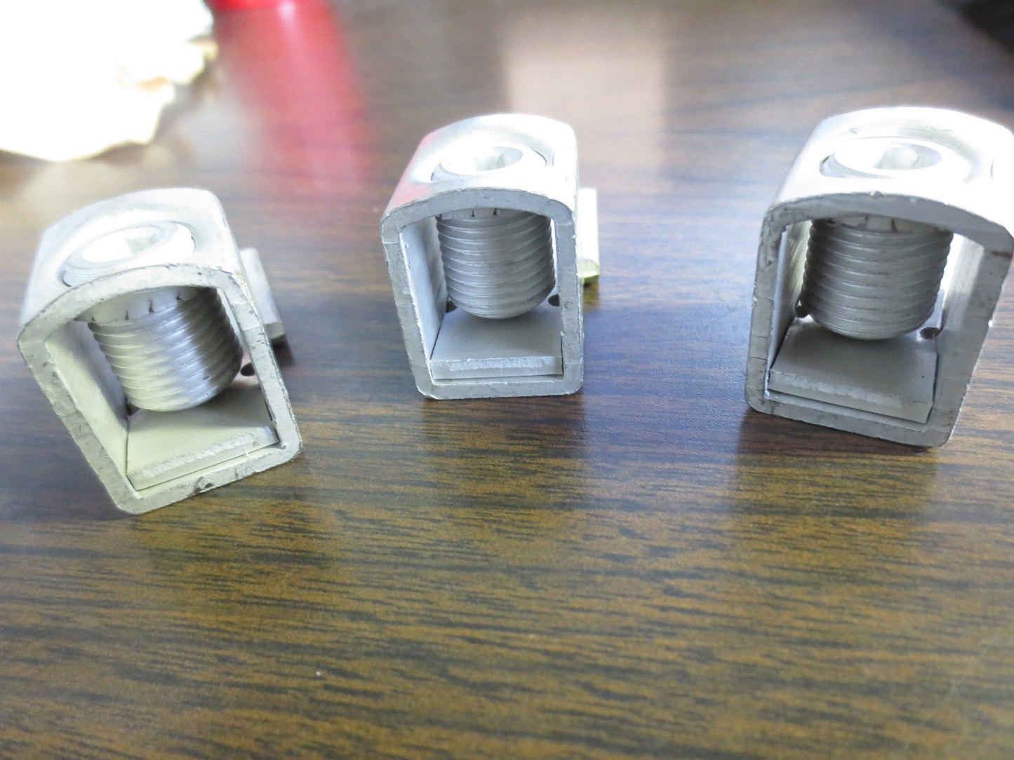 BURNDY KPA-28 LUGS, ALLEN HEAD SCREWS, 4/0-6 - NEW SURPLUS, LOT of 31