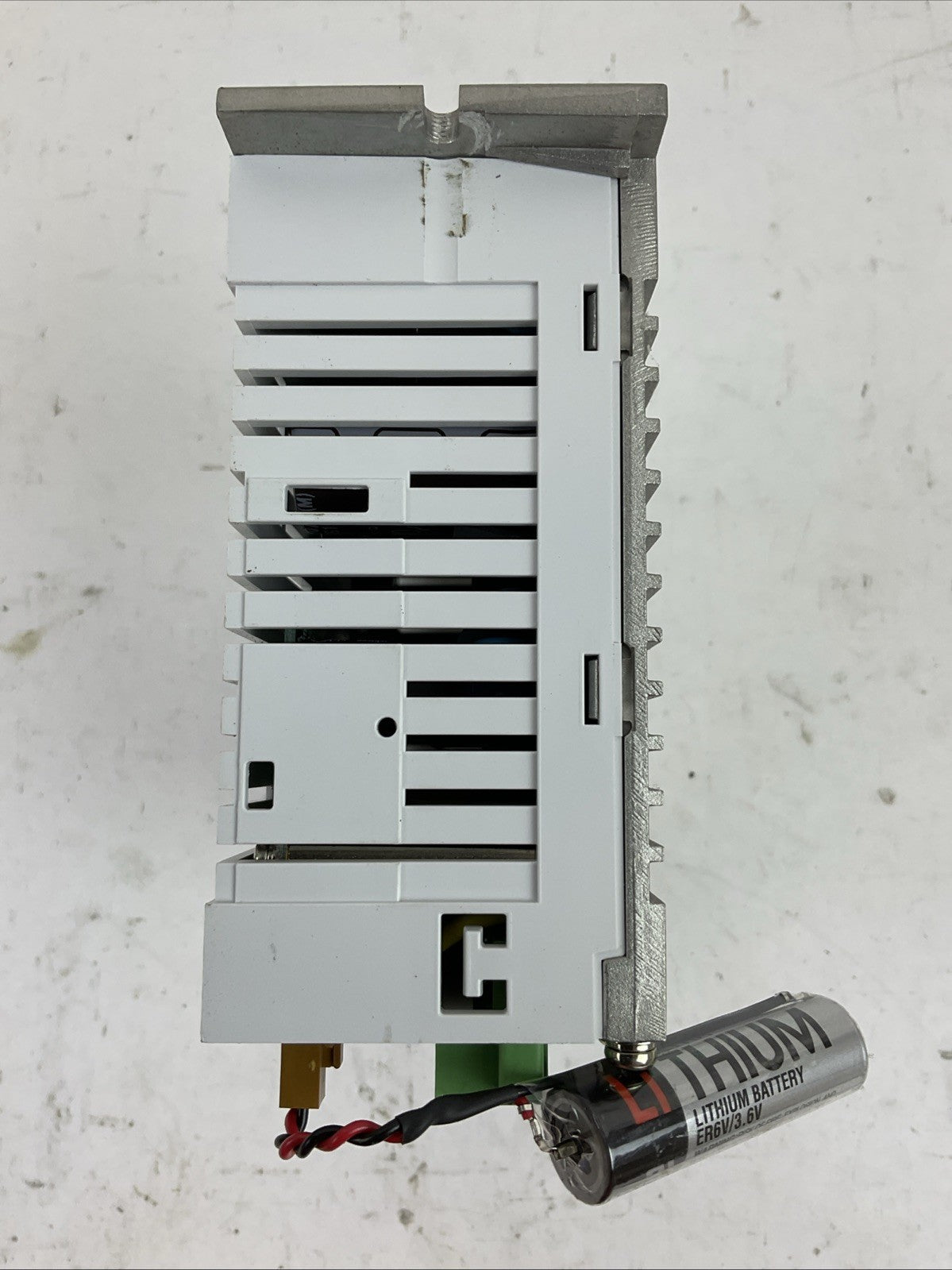 IAI SCON-C-60A-NP-2-1 SERVO CONTROLLER OUTPUT 0-135V RCS2-SA7C-A-60-4-300-T2-S4