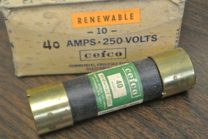 BOX of 10 CEFCO REN40 RENEWABLE FUSE / 40A / 250V / NEW SURPLUS  CAPACITY 35-60A1