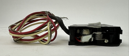 GE TFKASA2AB1 6A 240VAC 286A7734P28 AUXILIARY SWITCH F225 C/B ACCESSORY3