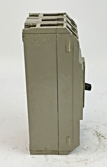 ITE / SIEMENS - HF2-B100 - CIRCUIT BREAKER - 100 AMP, 250 DC, 600 VAC, 2 POLE4