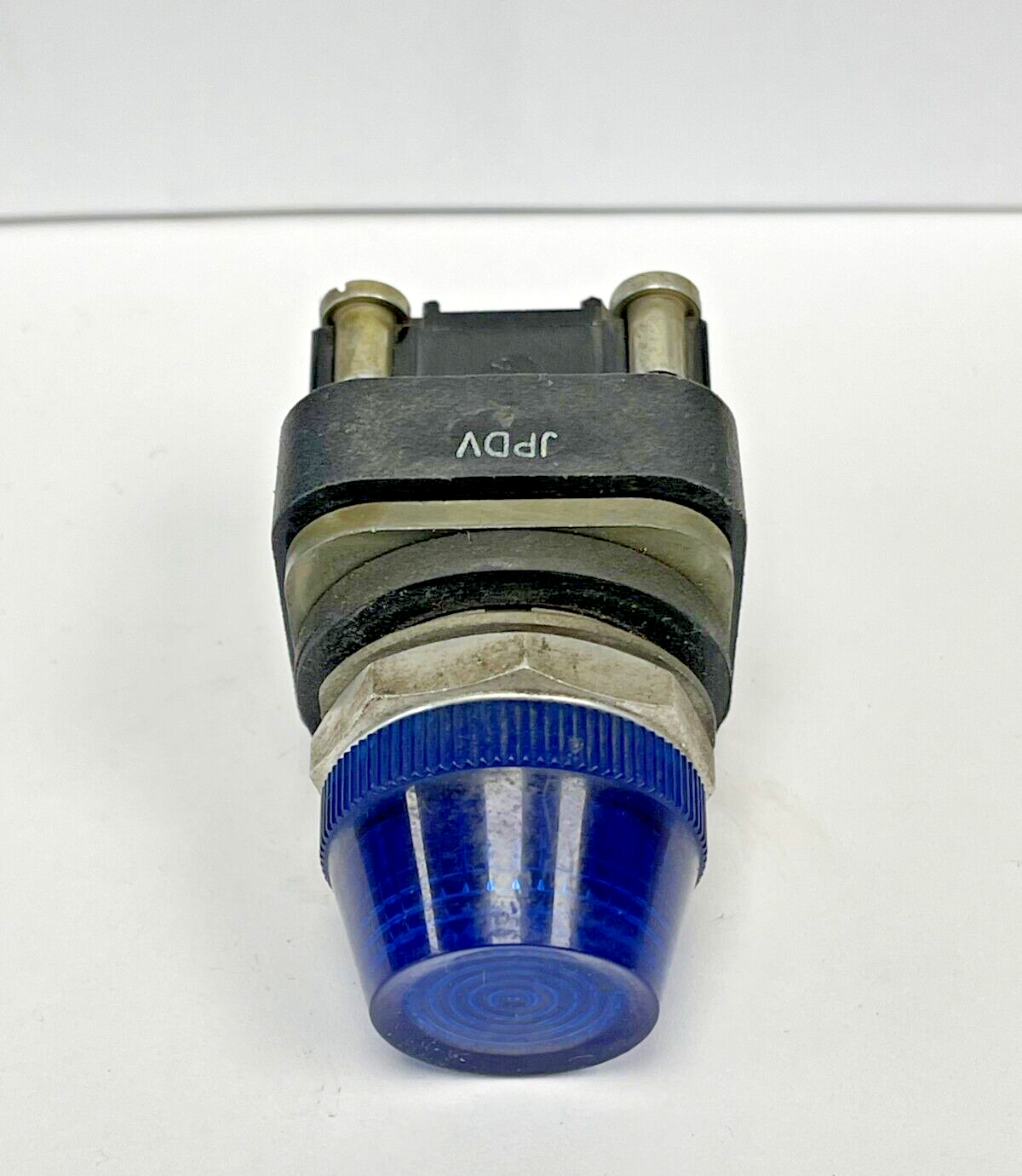 ALLEN BRADLEY - 800T-P16 -SER T-PILOT LIGHT-BLUE, 120V AC 50/60 Hz, 755/1866 LAM3