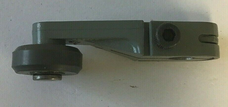 CUTLER HAMMER 10316H200B ROTARY LEVER 4