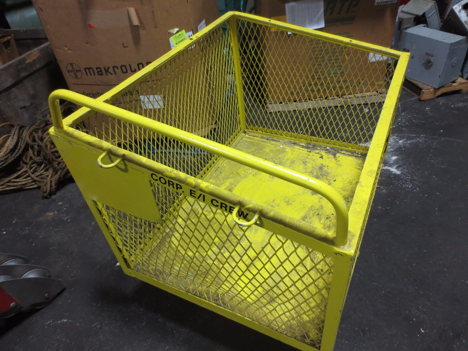 STEEL MESH SHOP / FACTORY CART ELECTRICIAN WELDER MAINTENANCE - 48" x 36" x 30"0