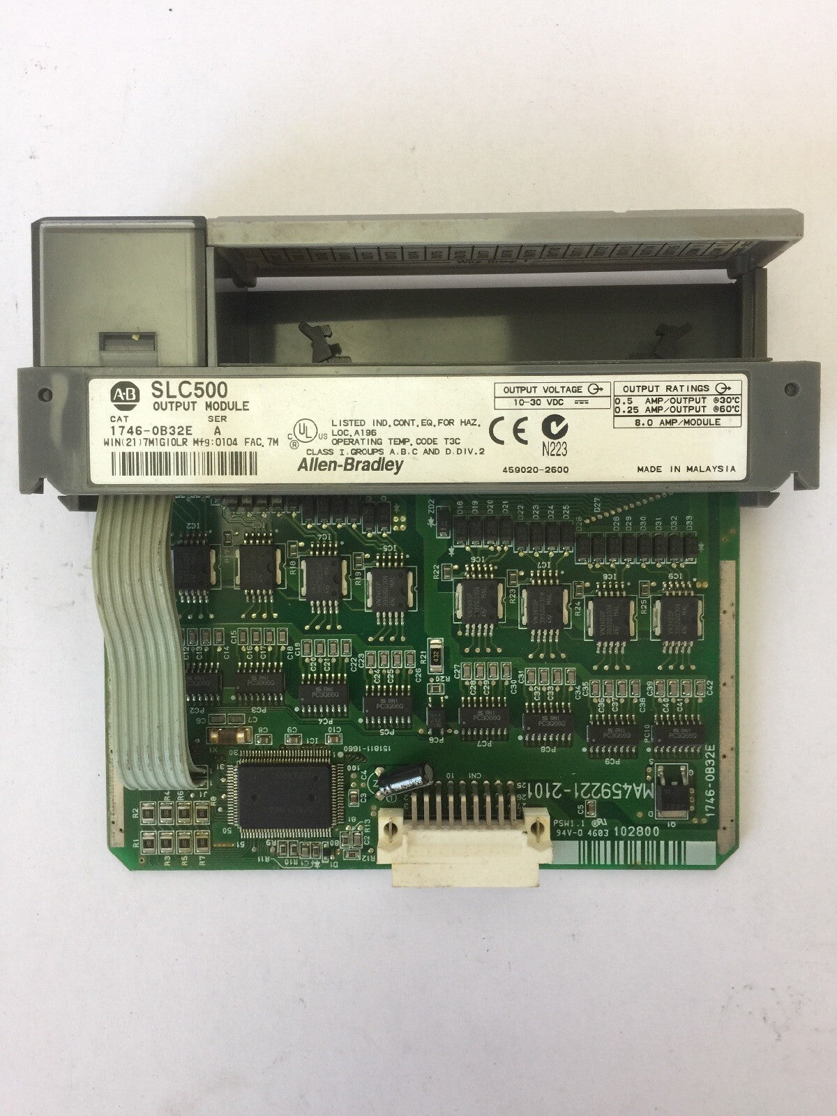 ALLEN BRADLEY 1746-0B32E OUTPUT MODULE 10-30VDC SER A SLC5003