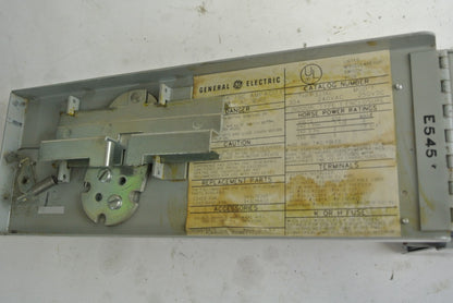 GE THFP321XL - FUSIBLE DISCONNECT / PANELBOARD SWITCH - 240VAC, 30A, 2-POLE3