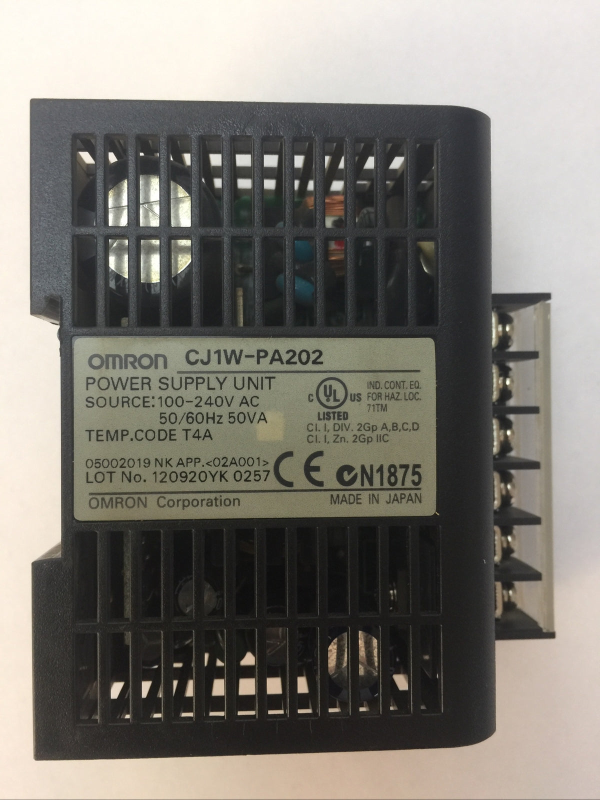 OMRON CJ1W-PA202 POWER SUPPLY UNIT 100-240VAC 50/60HZ 50VA1