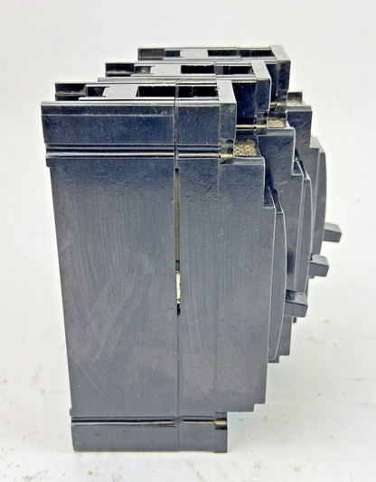 GE **LOT OF 3** - TEF113015 - CIRCUIT BREAKER - 1 POLE/15A/277 VAC3