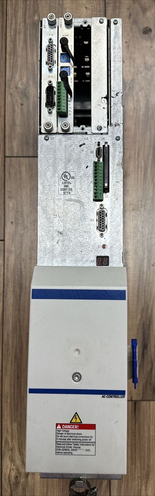 INDRAMAT HDS03.2-W100N SERVO DRIVE CONTROLLER OUTPUT 500VAC 50A INPUT 530-670VDC0