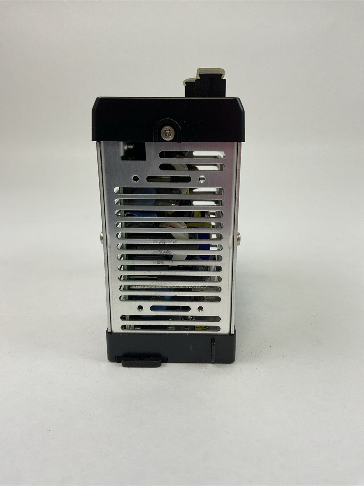 KEYENCE CA-U3 POWER SUPPLY OUTPUT 24VDC 6A INPUT 100-240VAC 50/60GZ 2.1A1