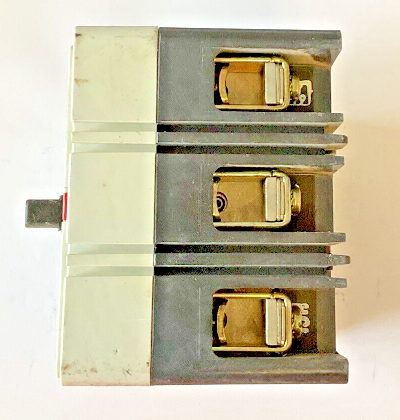 WESTINGHOUSE FDB3015 CIRCUIT BREAKER 3POLE 15A4