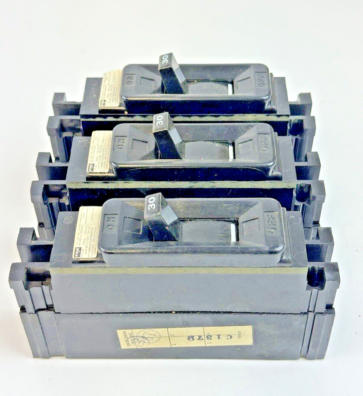 FPE *BOX OF 3* - NE113030 - CIRCUIT BREAKERS - 1 POLE/120VAC/30A, LJ-7242 - NEW6