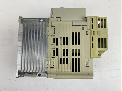 YASKAWA CIMR-VU4A0005FAA REV: D V1000 AC DRIVE OUTPUT 3PH 0-480V 5.4/4.8A6