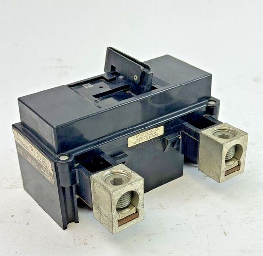 SQUARE D - QOM225 - MAIN CIRCUIT BREAKER - 2 POLE/ 225 A/ 240 VAC0