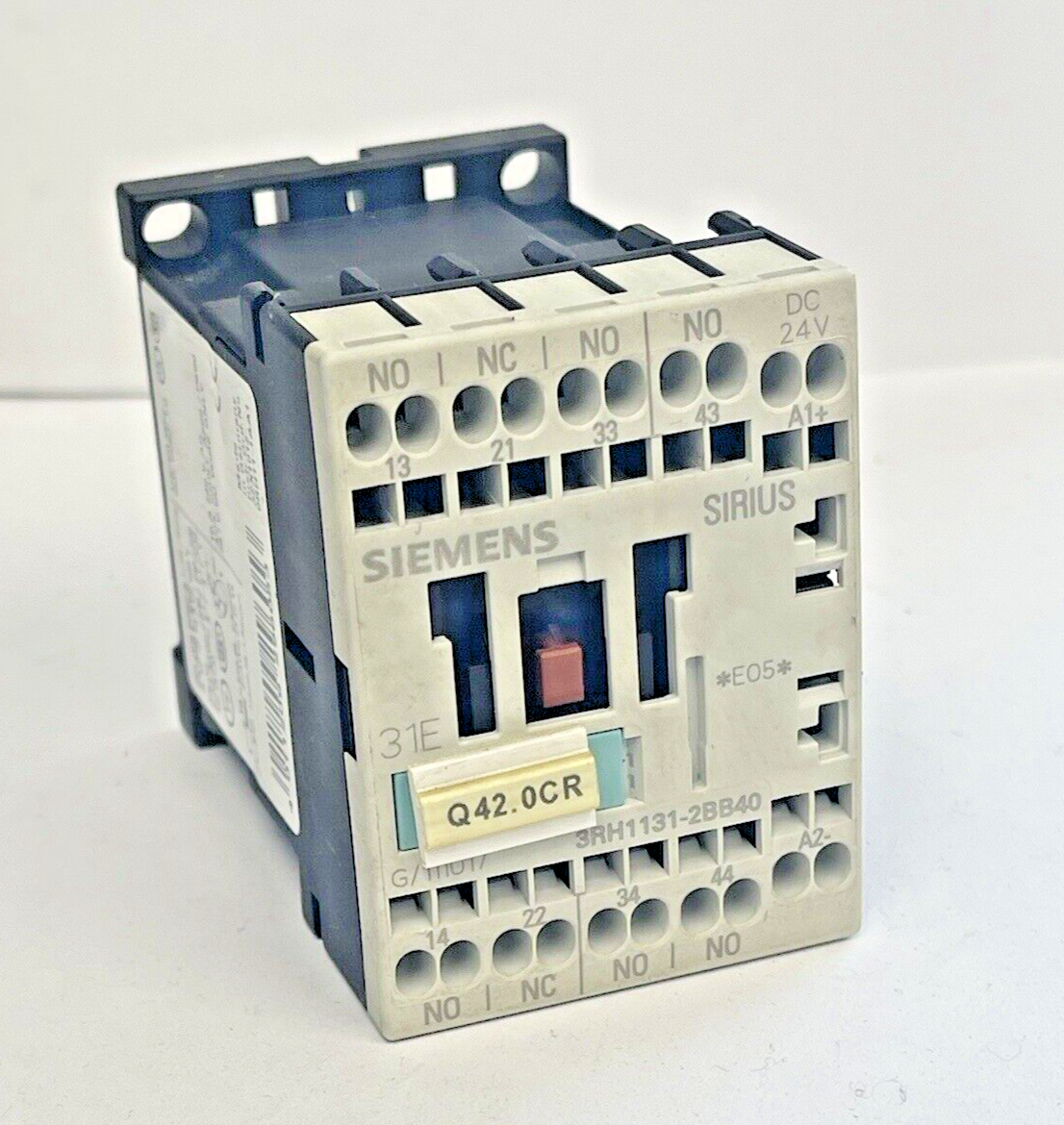 SIEMENS - 3RH1131-2BB40 - CONTROL RELAY - 10 A, 240 VAC, AUXILIARY CONTACT0