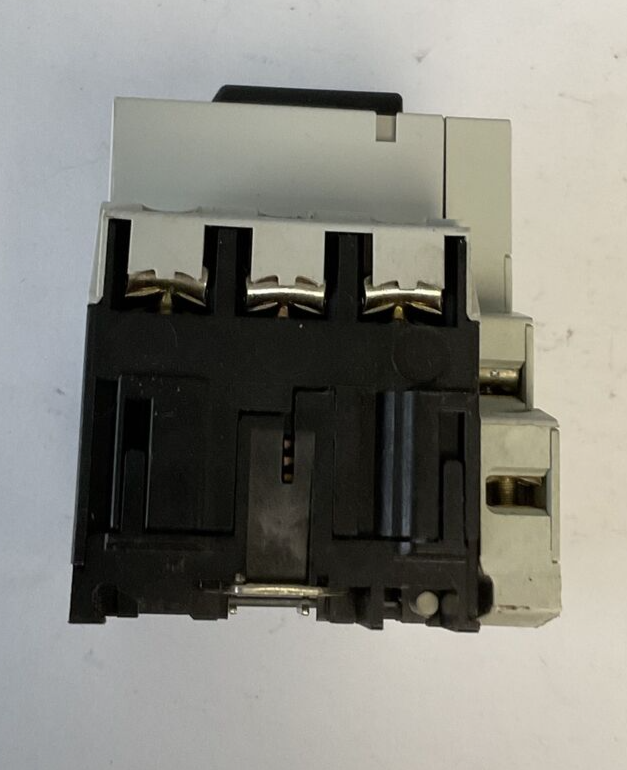 MOELLER PKZM0-1.6 MOTOR PROTECTOR SER.2 50-60HZ 600VAC6