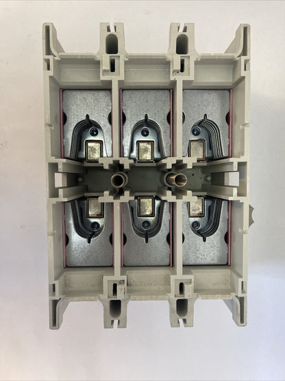 ABB AF400-30 CONTACTOR 600VAC 400HP 3PH 3POLE 550A COIL 100-250VDC 50-60hz8