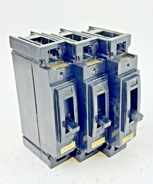 GE **LOT OF 3** - TEF113015 - CIRCUIT BREAKER - 1 POLE/15A/277 VAC0