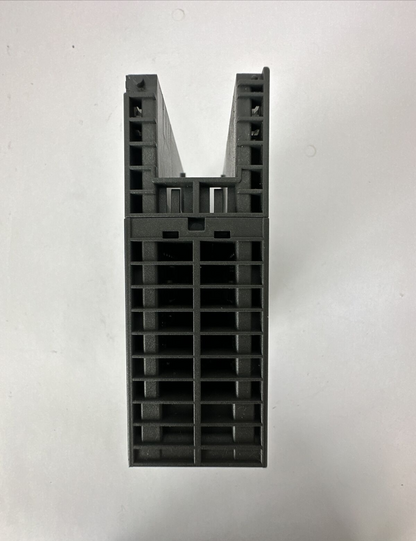 SIEMENS SIMATIC S7-300 1P 6ES7 322-1BL00-0AA0 DIGITAL OUTPUT MODULE5