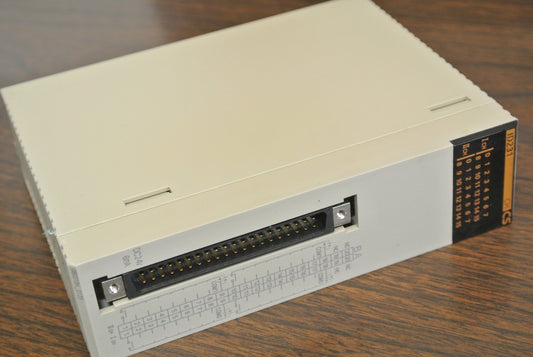 OMRON CS1W-ID231 PLC INPUT MODULE - 24VDC / 32-PT / 6mA0