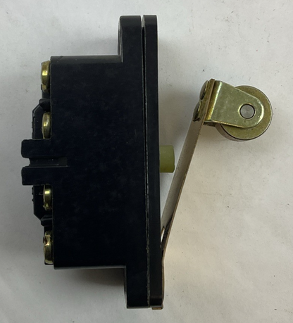 GE CR115B401 LIMIT SWITCH SNAP ACTING W/ROLLER LEVER 600V 2N.O.-2N.C.6