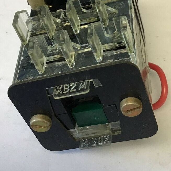 TELEMECANIQUE XB2-MY105 PUSH BUTTON LIGHT 600VAC8