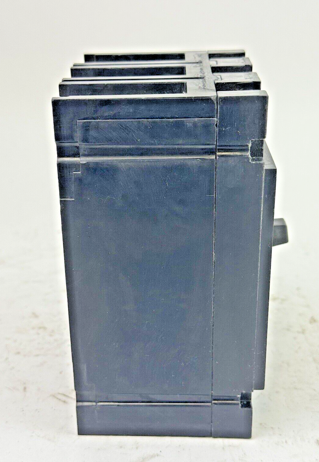 CUTLER-HAMMER - EC3070- CIRCUIT BREAKER - 70 A, 240 VAC, 3 POLE3