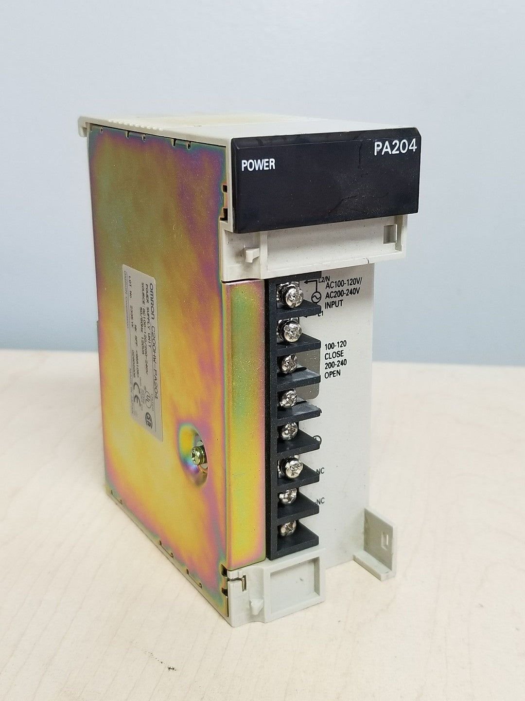 OMRON C200HW-PA204 POWER SUPPLY UNIT AC100-120/200-240V 50/60HZ 120VA0
