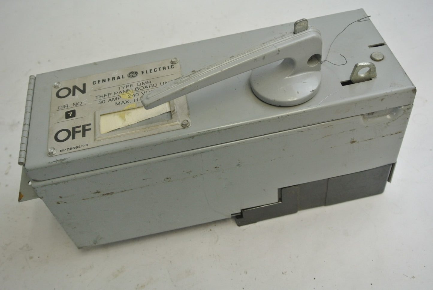 GE THFP321XL - FUSIBLE DISCONNECT / PANELBOARD SWITCH - 240VAC, 30A, 2-POLE0