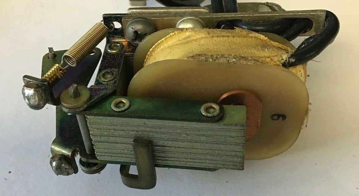 ITE S01FJ4RO AUXILIARY SWITCH 240V5