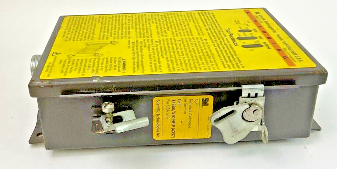 STI 70027-1000 LIGHT CURTAIN CONTROLLER LCC-FB-AC1-U 115VAC 50/60HZ 30VA3