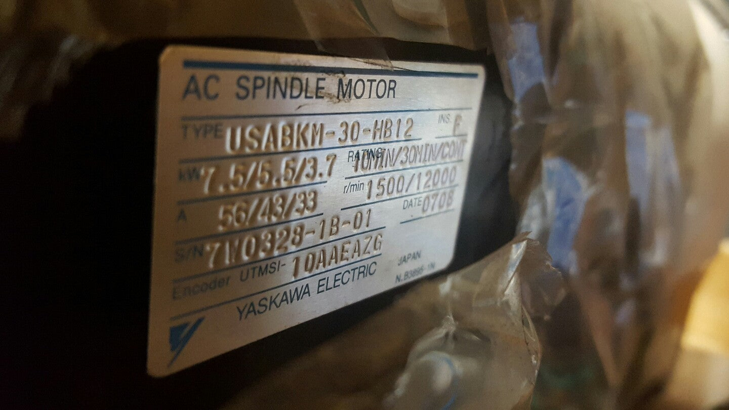 YASKAWA AC SPINDLE MOTOR USABKM-30-HB12 7.5 /5.5 /3.7 KW 56/ 43/ 33A INS F2
