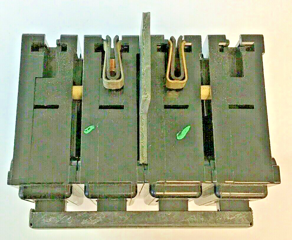 ITE QP2-B125-B 2P PARALLEL PLUG-IN CIRCUIT BREAKERS 125A 120/240VAC2