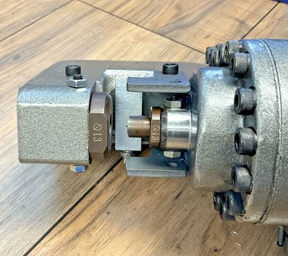 ELECTRIC HYDRAULIC PUNCHER MHP-20 110V 50/60HZ 1150W 6.5, 9, 13, 17, 20.5 BITS2