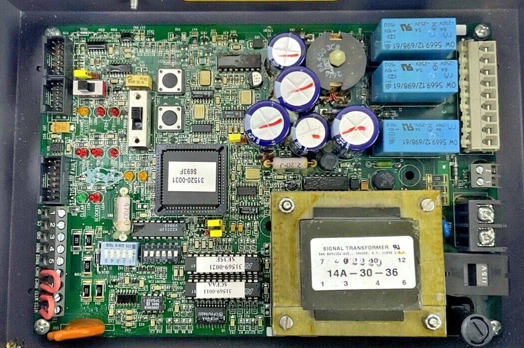 STI 70027-1000 LIGHT CURTAIN CONTROLLER LCC-FB-AC1-U 115VAC 50/60HZ 30VA9