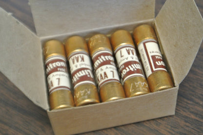 BOX of 10 / BUSSMANN / TRON / LIMITRON KAA7 RECTIFIER FUSE / 7A / NEW SURPLUS0