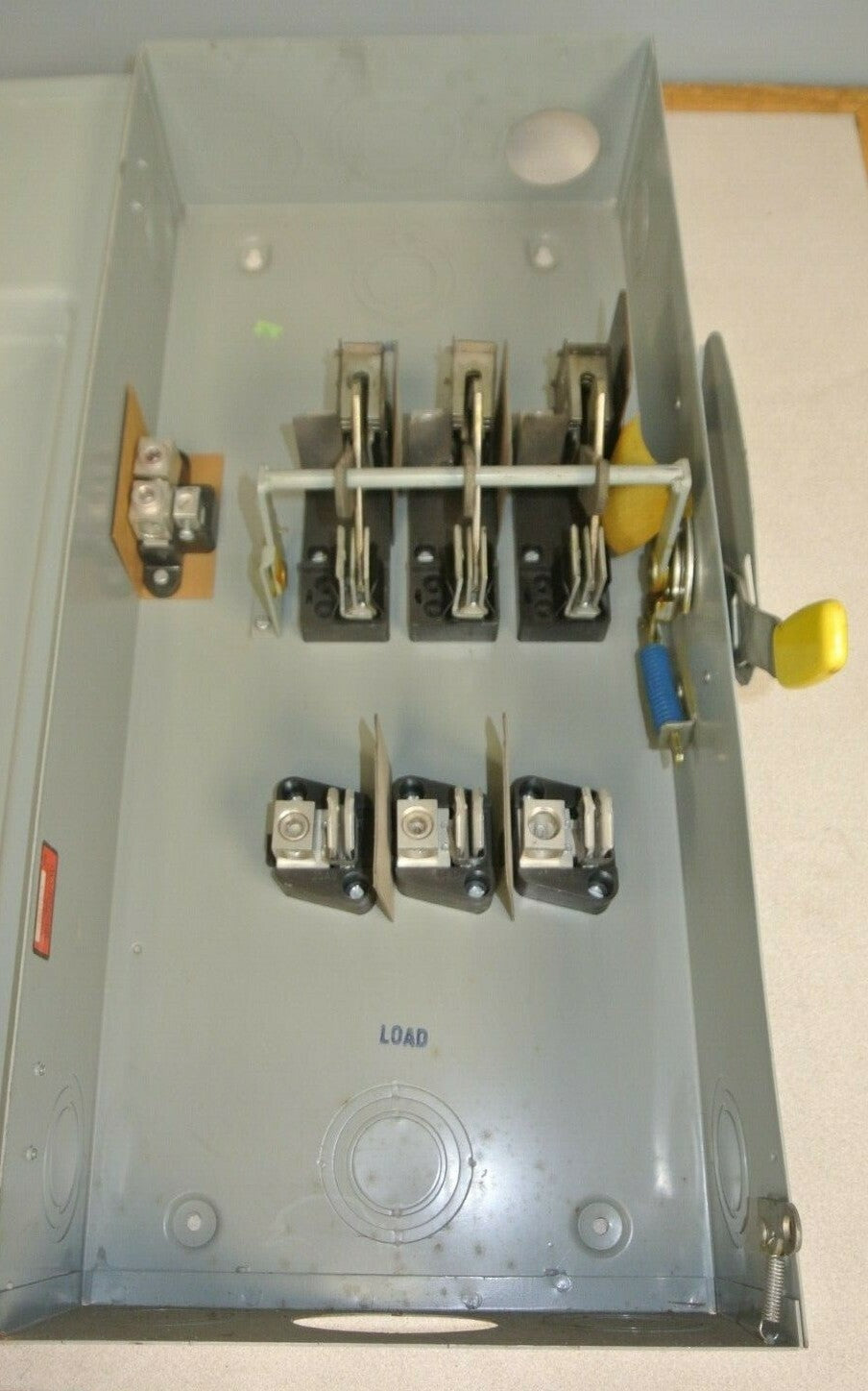 CROUSE-HINDS GH424N GENERAL DUTY FUSIBLE SAFETY SWITCH / 240V / 200A / 25HP3