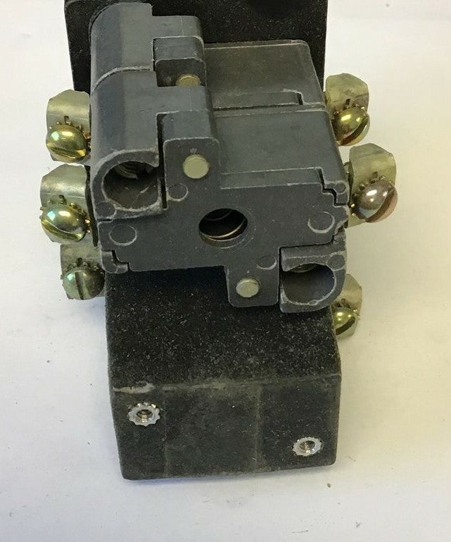 ITE H30PG PUSH TO TEST LIGHT BUTTON 240VAC 5