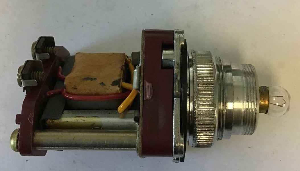 REES R 450 PUSH TO TEST PILOT LIGHT/ PANEL INDICATOR 230V 60CYC 1.5VA7