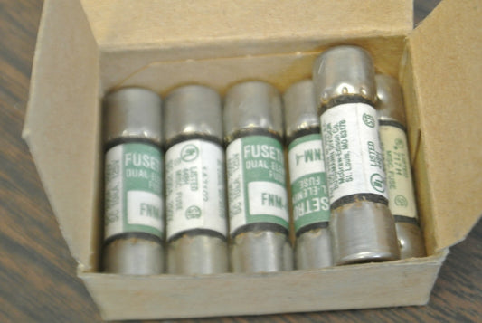 LOT of 6 / BUSS FNM4 DUAL-ELEMENT FUSE / 4A / 250V / NEW SURPLUS / FNM-40
