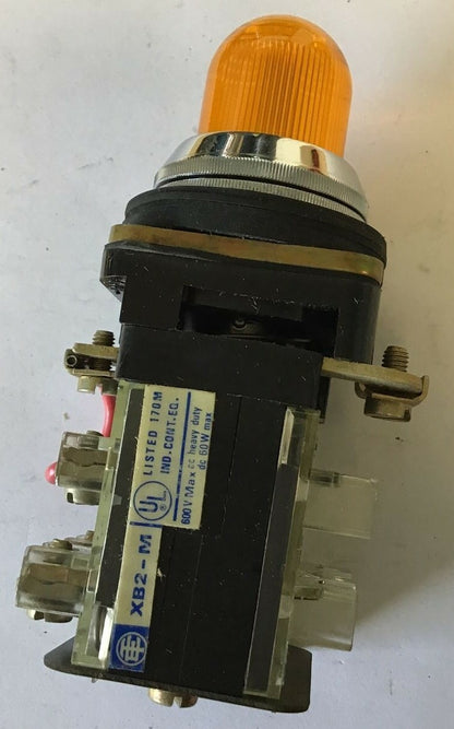 TELEMECANIQUE XB2-MY105 PUSH BUTTON LIGHT 600VAC6