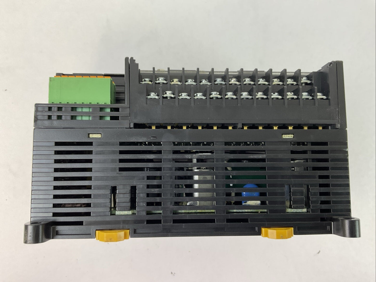 OMRON CP1H-XA40DR-A PROGRAMMABLE CONTROLLER VER 1.2 SOURCE 100-240VAC OUT 24VDC2