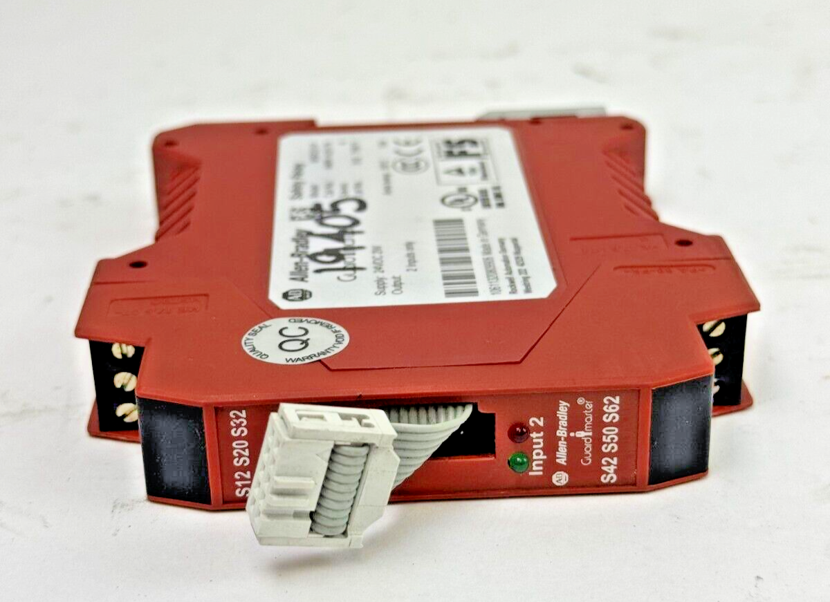 ALLEN-BRADLEY - 440R-H23179 - SAFETY RELAY - MSR221P - SUPPLY 24VDC 2W5