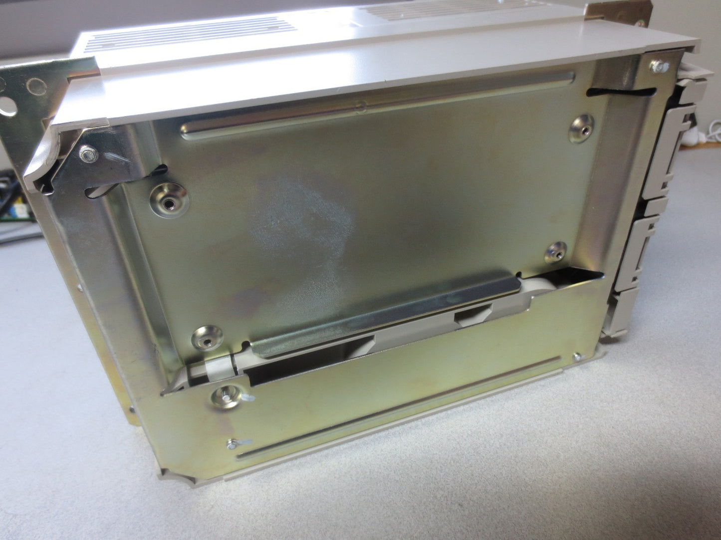 YASKAWA CIMR-E7U47P5 VARIABLE FREQUENCY DRIVE, 10HP - FOR PARTS or NOT WORKING9