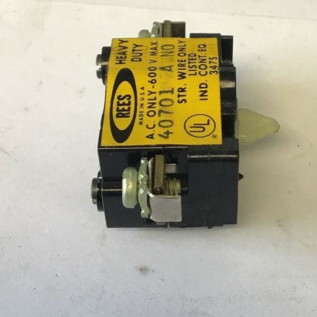REES 40701 A NO AUXILIARY CONTACT 600VAC ***LOTOF4***4